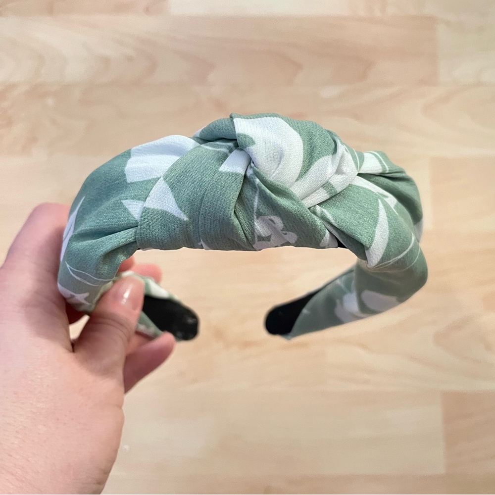 Green Floral Knot Headband